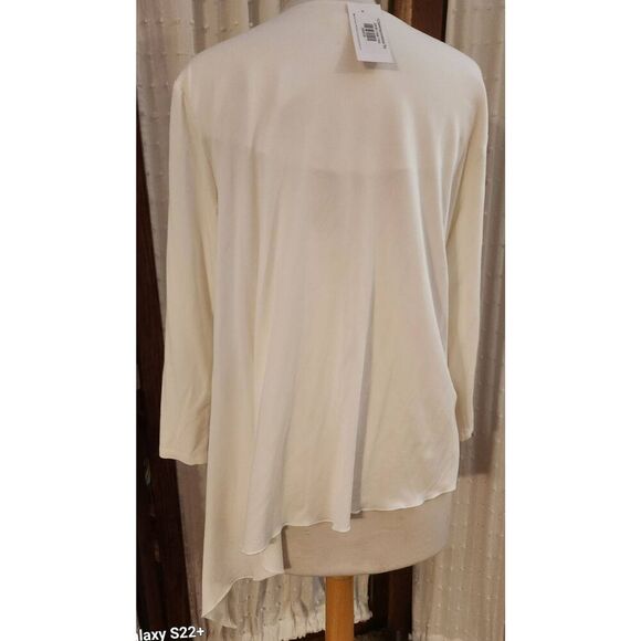 T22 Nvelop asymmetrical cream top - Picture 5 of 13